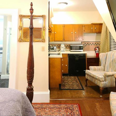 Lions Inn Bed & Breakfast Ню Орлиънс Екстериор снимка