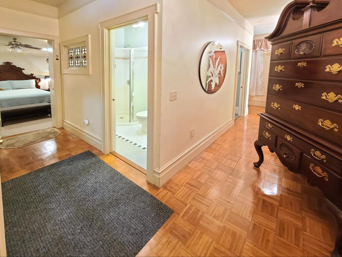 Lions Inn Bed & Breakfast Ню Орлиънс Екстериор снимка