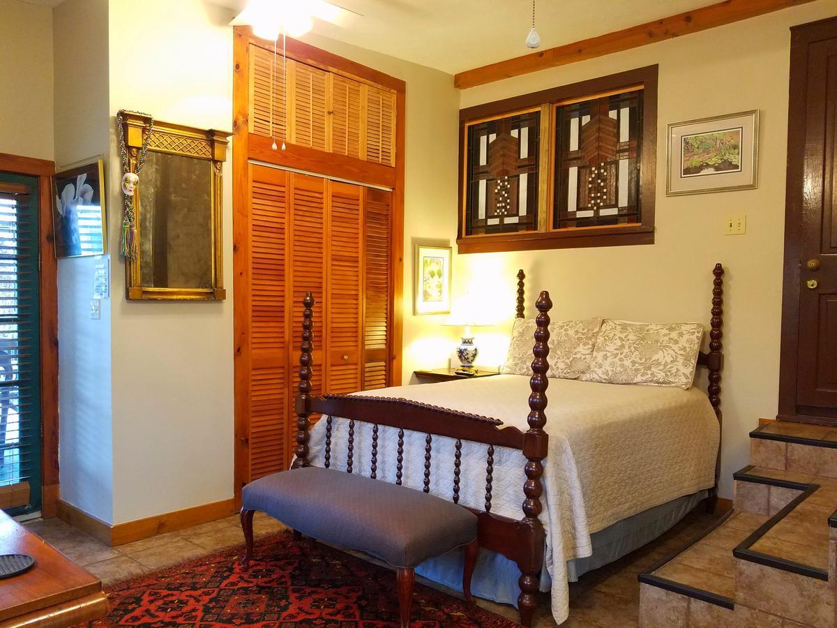 Lions Inn Bed & Breakfast Ню Орлиънс Екстериор снимка