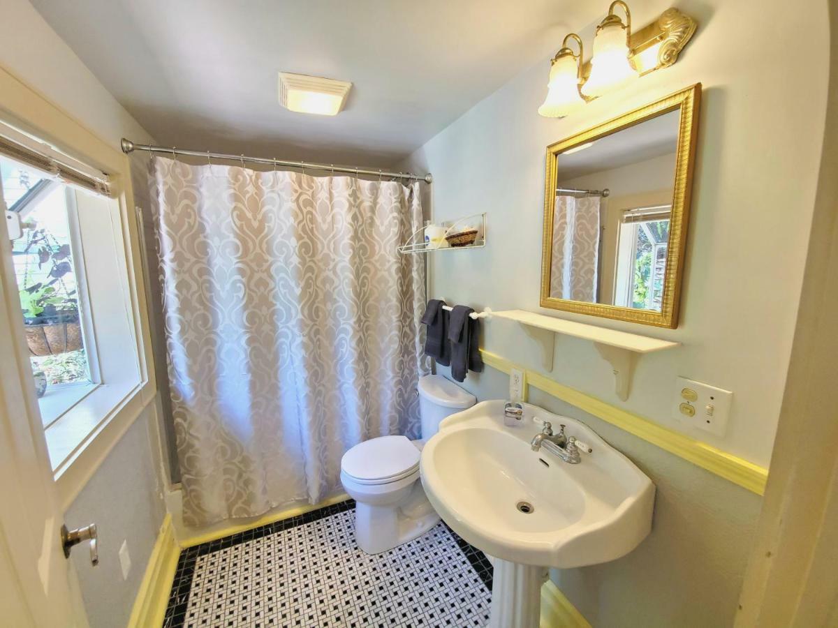 Lions Inn Bed & Breakfast Ню Орлиънс Екстериор снимка