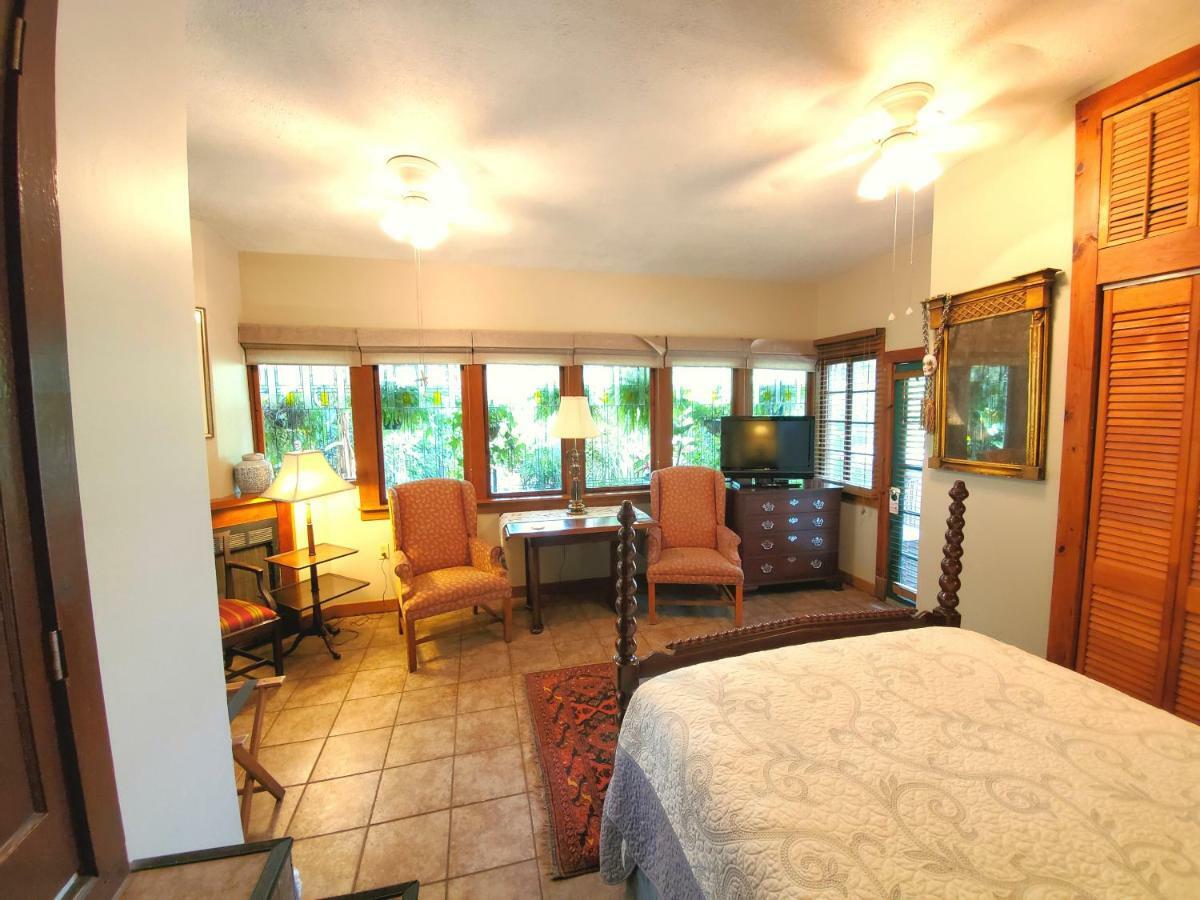 Lions Inn Bed & Breakfast Ню Орлиънс Екстериор снимка